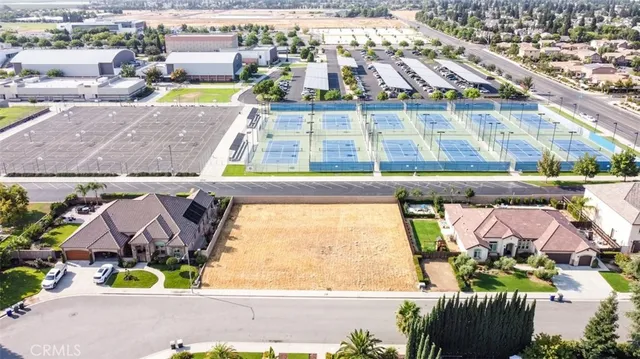 $575,000 | 2537 East Prestwick Avenue, Fresno, CA 93730