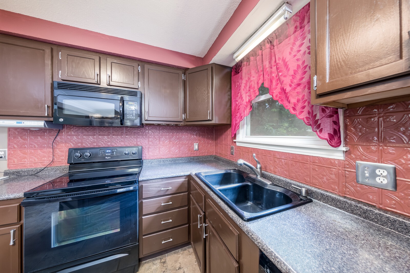 2223 Stokes Road Clarksville, TN 37043 - Photo 11 of 34 Gallery Image 11