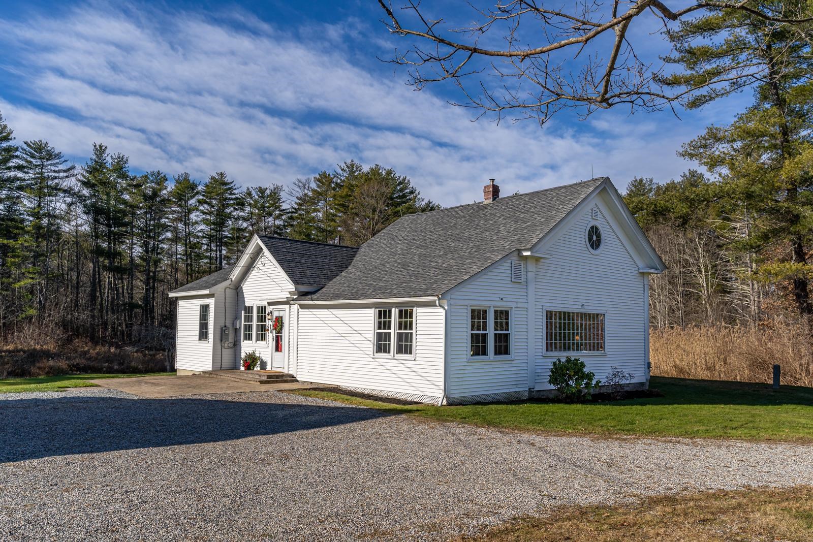 236 Exeter Road Hampton Falls, NH 03844 - Photo 2 of 38