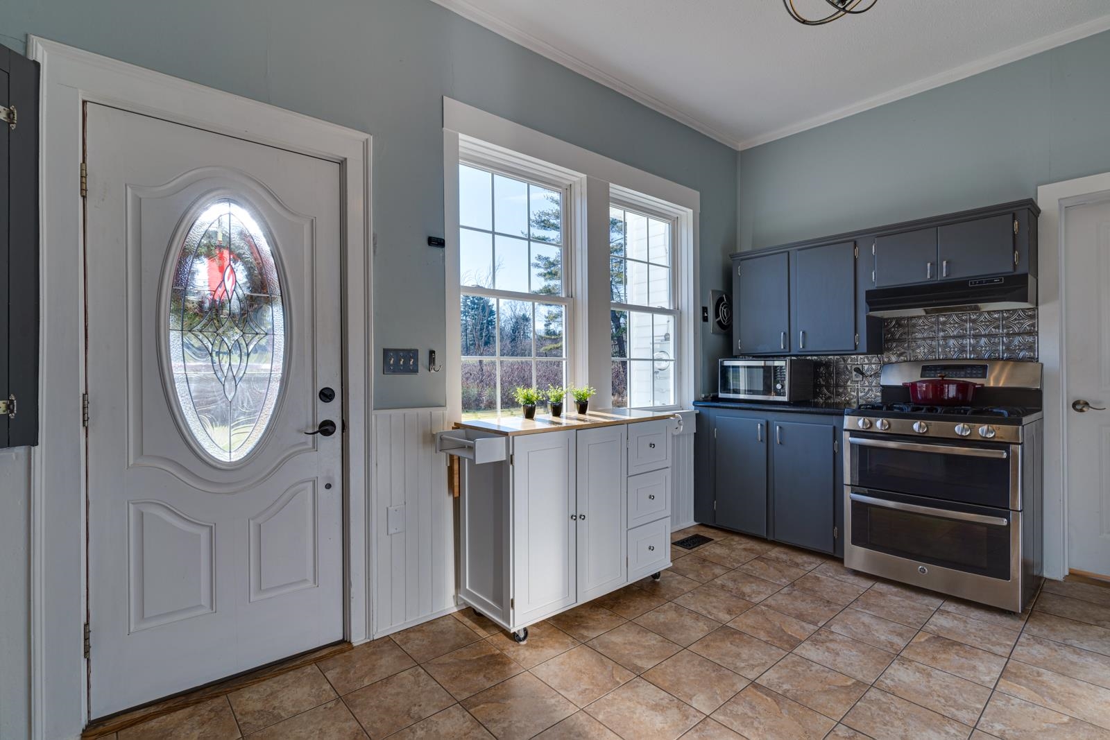 236 Exeter Road Hampton Falls, NH 03844 - Photo 5 of 38