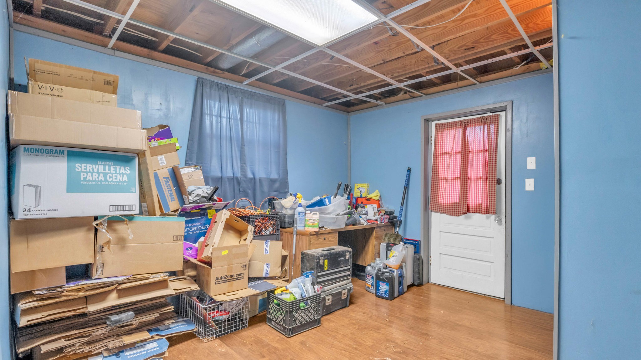 8 East Sharon Circle Ringgold, GA 30736 - Photo 20 of 32 a storage and utility room with a window
