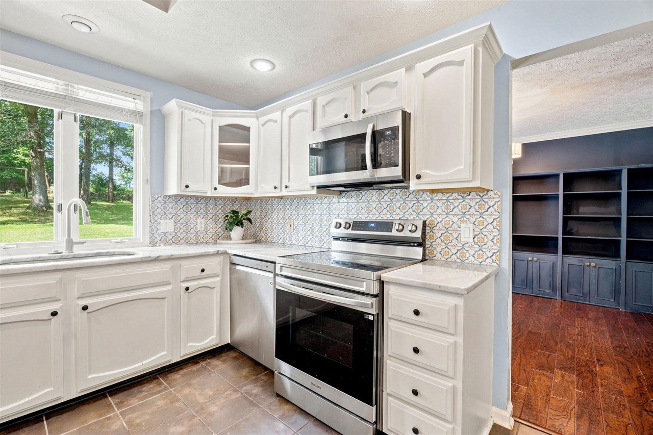 500 Detour Road Bowling Green, KY 42101 - Photo 8 of 40 Gallery Image 8