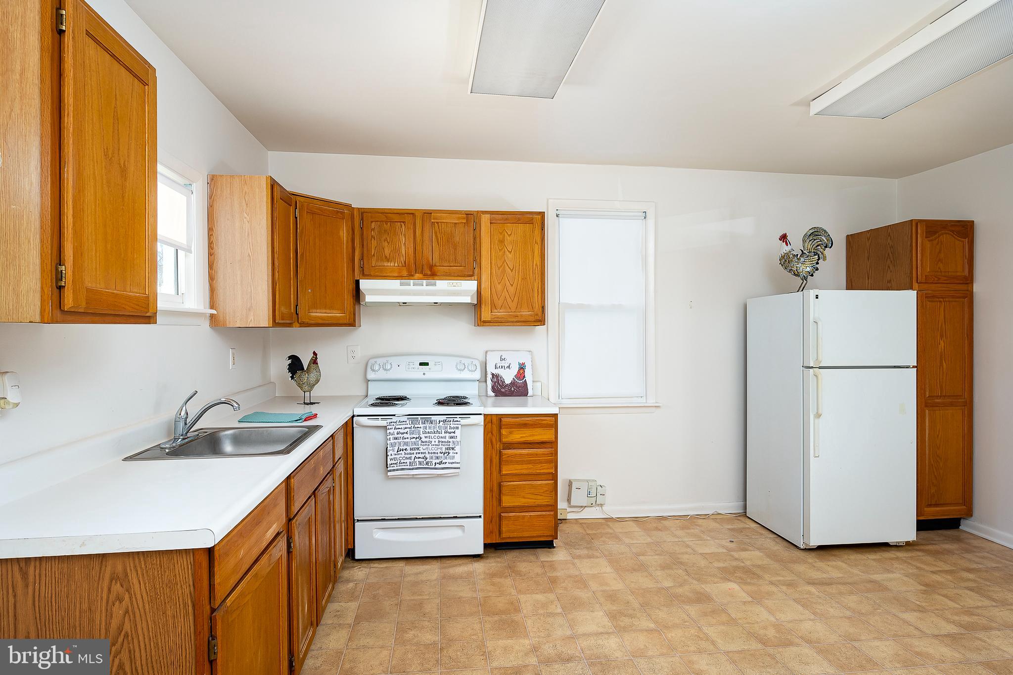 8024 Fort Smallwood Road Curtis Bay, MD 21226 - Photo 6 of 44 Kitchen