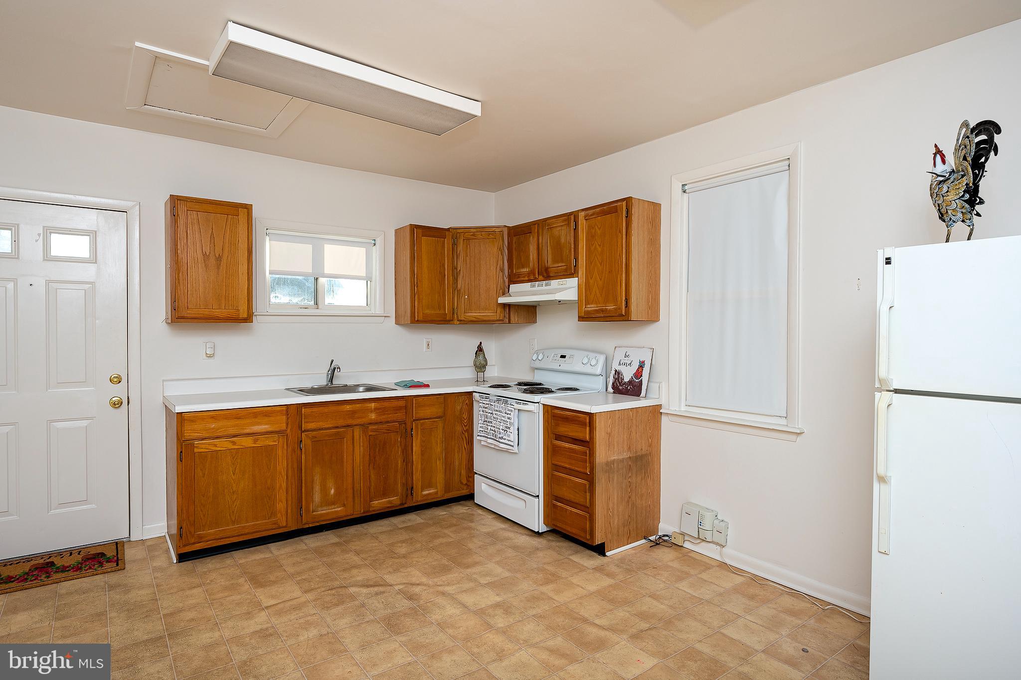 8024 Fort Smallwood Road Curtis Bay, MD 21226 - Photo 7 of 44 Kitchen (alt view)