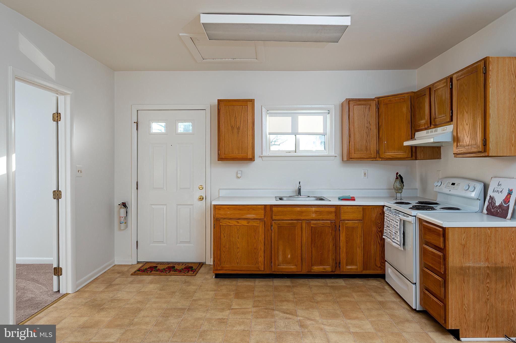 8024 Fort Smallwood Road Curtis Bay, MD 21226 - Photo 8 of 44 Kitchen (alt view)