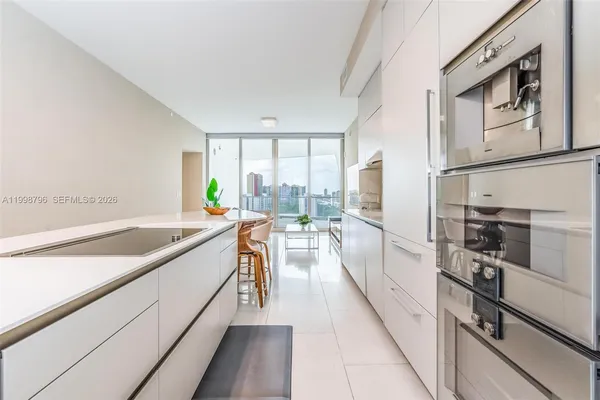 $25,000 | 16901 Collins Avenue, Unit 903, Sunny Isles Beach, FL 33160