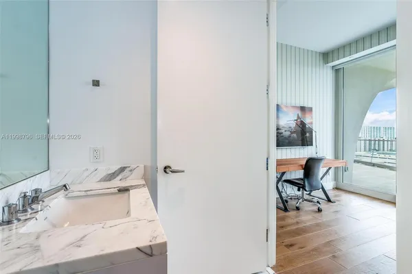 $25,000 | 16901 Collins Avenue, Unit 903, Sunny Isles Beach, FL 33160