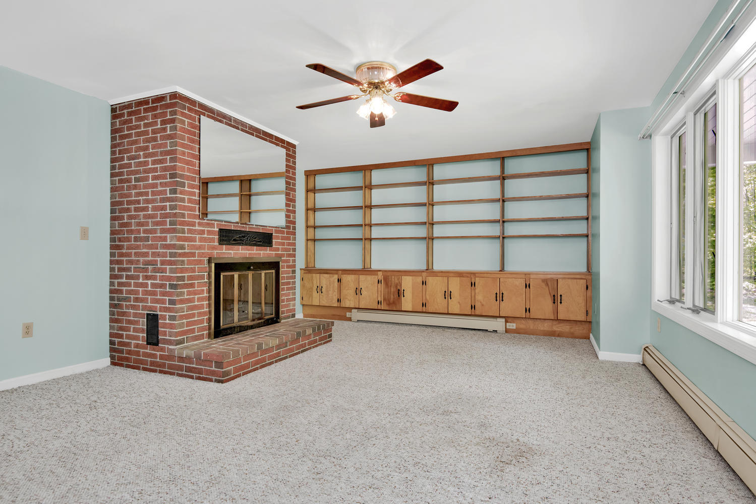 183 Center Road Gray, ME 04039 - Photo 5 of 43 183 Center Rd Gray ME 04039-large-005-5-