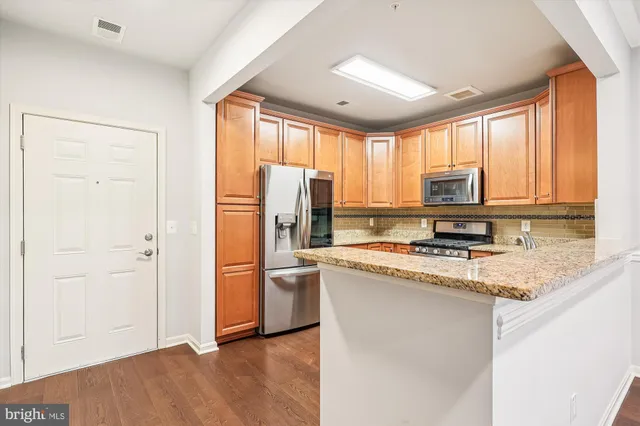 $470,000 | 8511 Coltrane Court, Unit 204, Ellicott City, MD 21043