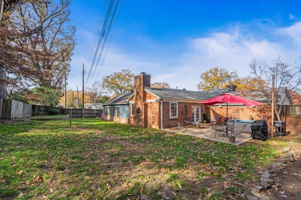 4277 Sequoia Road Memphis, TN 38117 - Photo 33 of 36 a view of a house with a yard porch and sitting area