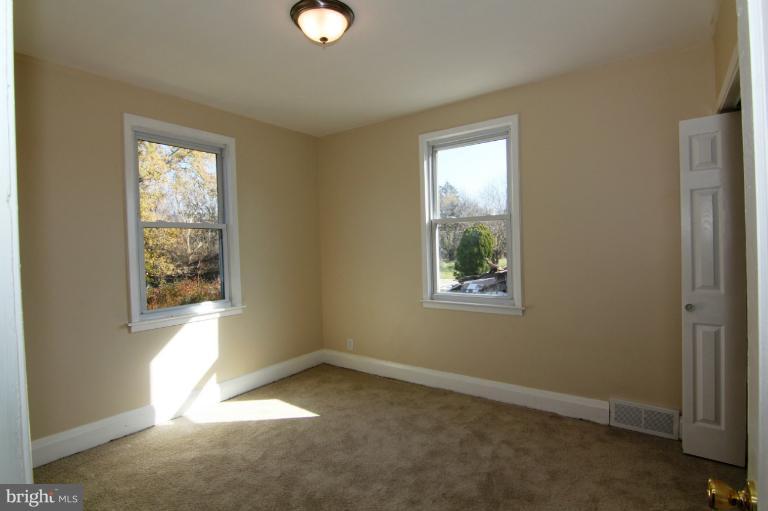 7036 Windsor Mill Road Baltimore, MD 21207 - Photo 13 of 19 Bedroom