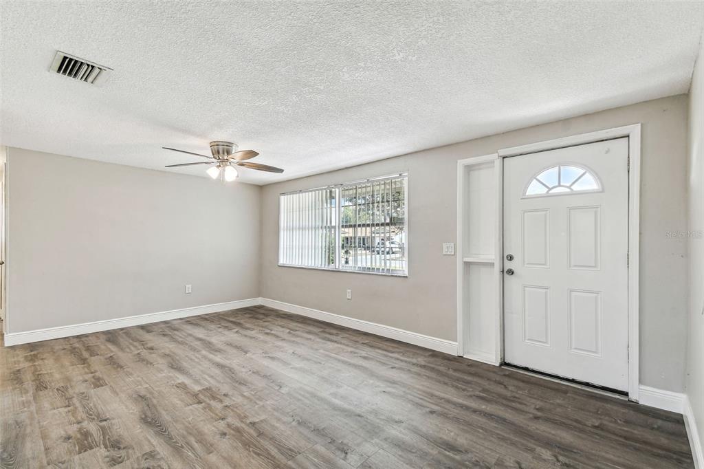 10837 Oldham Road Port Richey, FL 34668 - Photo 5 of 29 Gallery Image 5