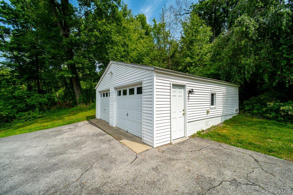 70 Van Wyck Lake Road Fishkill, NY 12524 - Photo 5 of 29