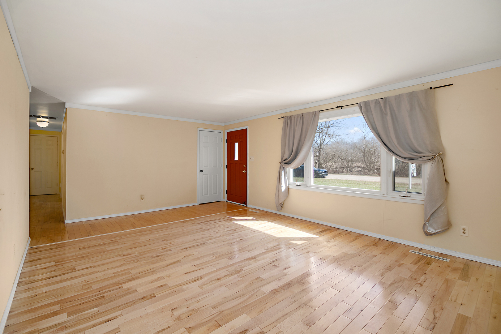 1415 North Erickson Drive Kankakee, IL 60901 - Photo 3 of 23