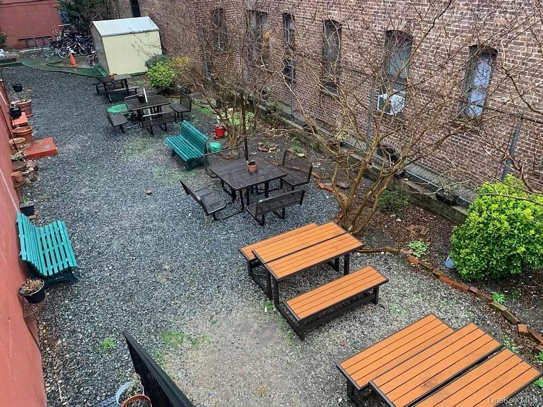 41-31 51st Street, Unit 6M Queens, NY 11377 - Photo 23 of 23 View of property's community