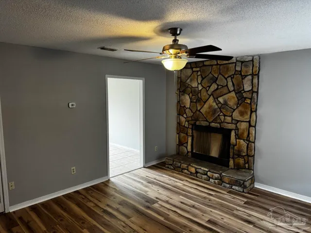 $975 | 711 Tumbleweed Trail, Unit B, Pensacola, FL 32534