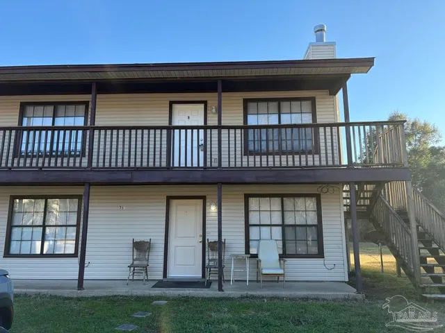 $975 | 711 Tumbleweed Trail, Unit B, Pensacola, FL 32534