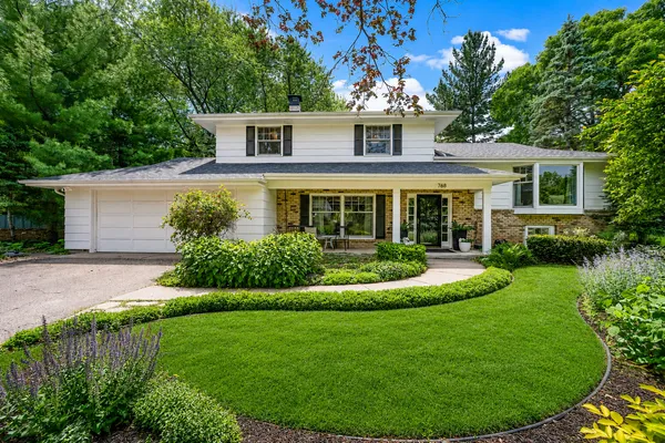 $660,000 | 768 Lower Colonial Drive, Mendota Heights, MN 55118