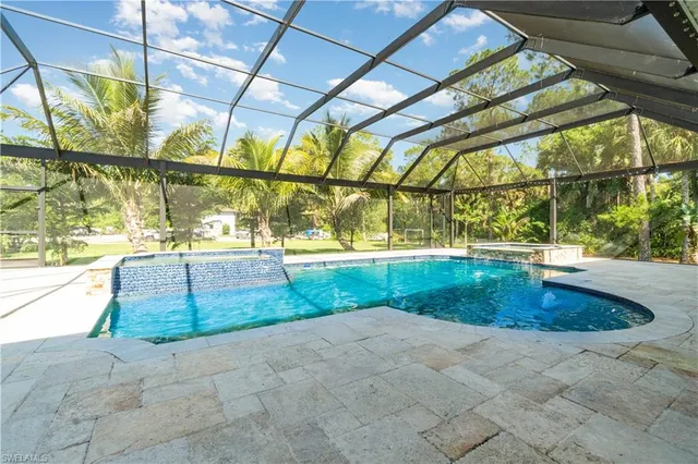 a view of outdoor space