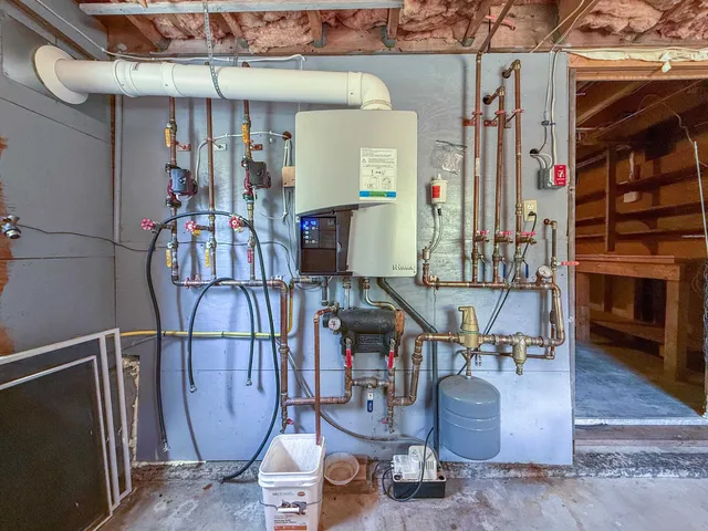 $500,000 | 94 Brown Hill Road, Bow, NH 03304