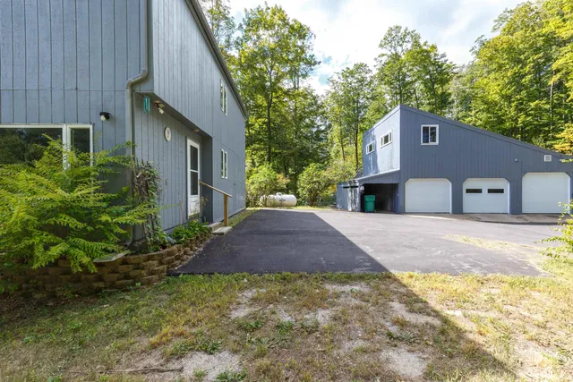 $500,000 | 94 Brown Hill Road, Bow, NH 03304
