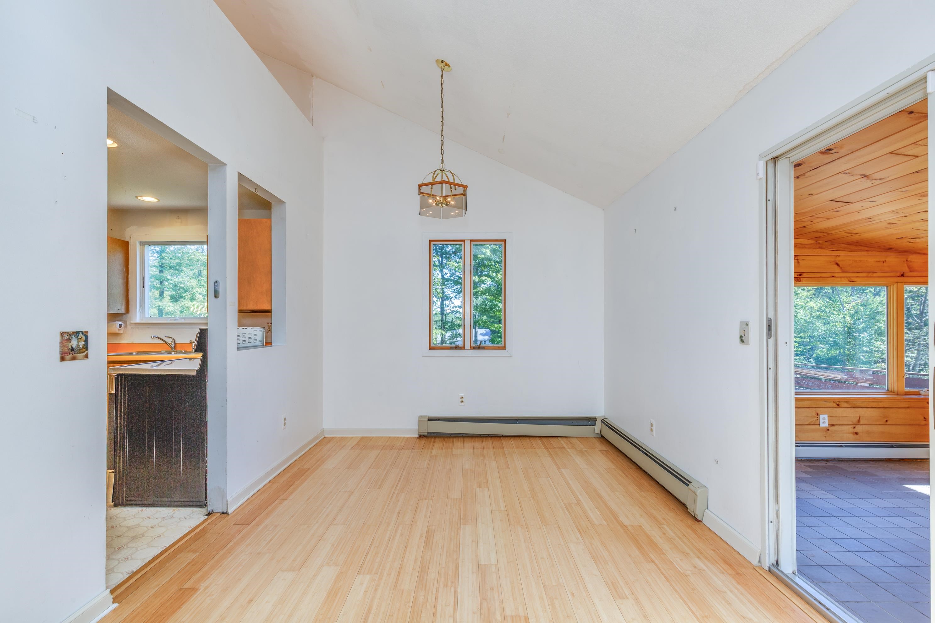 94 Brown Hill Road Bow, NH 03304 - Photo 9 of 46