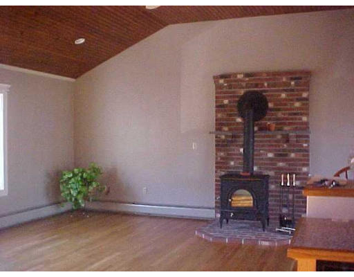 834 Wood Street Fall River, MA 02721 - Photo 3 of 11 Gallery Image 3