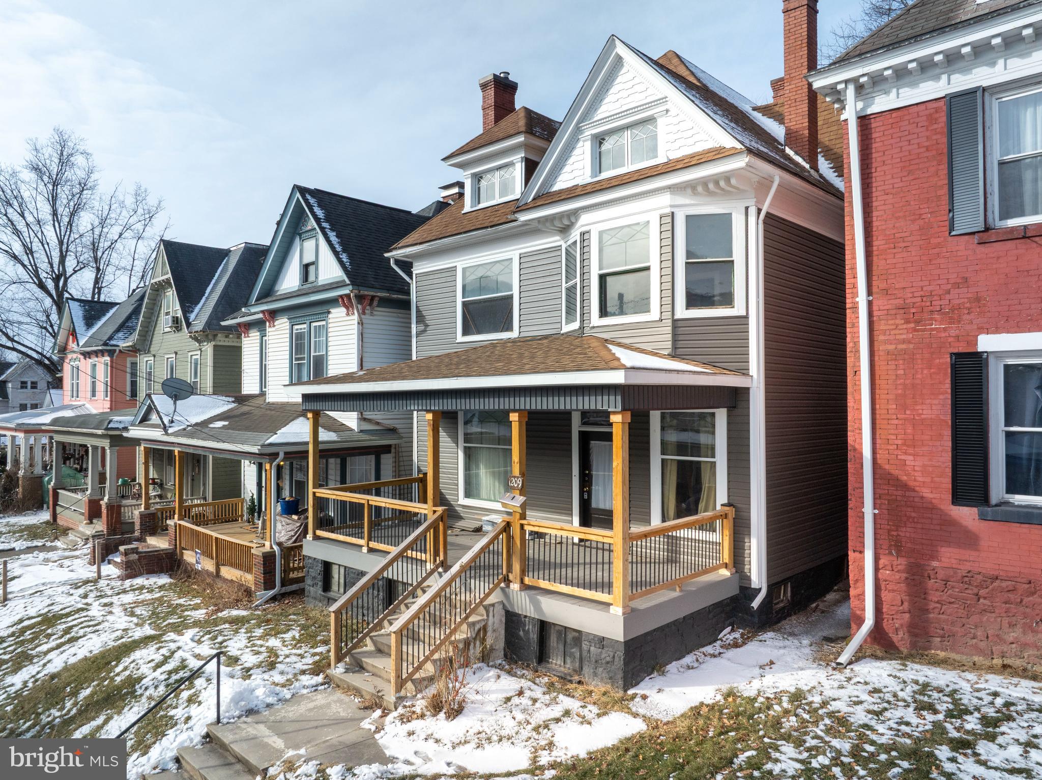 1209 Lincoln Avenue Tyrone, PA 16686 - Photo 6 of 71