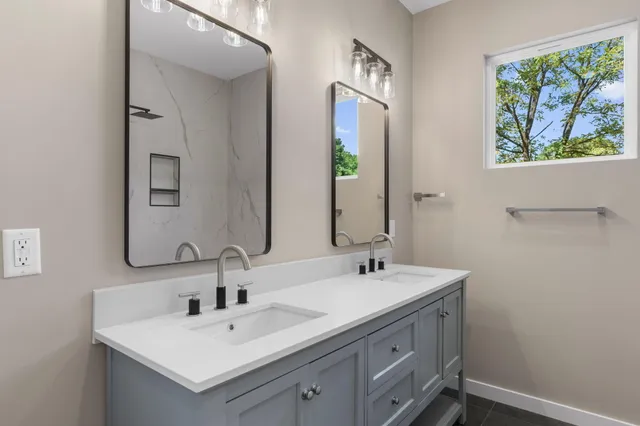 $349,900 | 1308 Gadd Road, Hixson, TN 37343