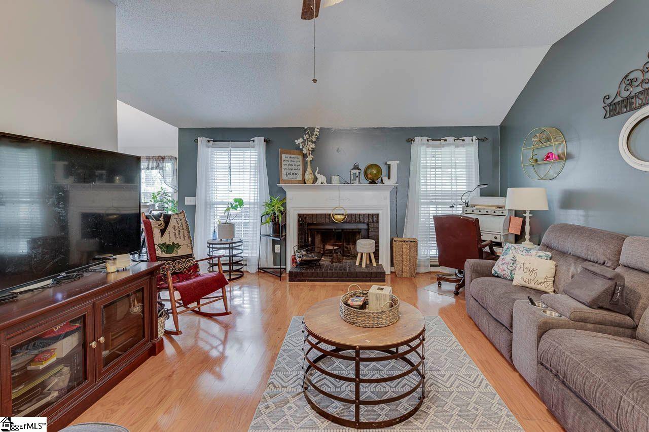 4 Natchez Drive Mauldin, SC 29662 - Photo 5 of 29