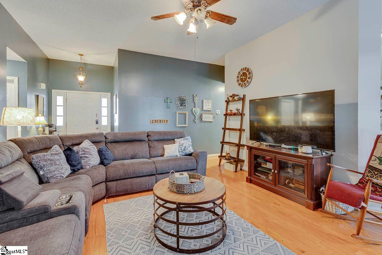 4 Natchez Drive Mauldin, SC 29662 - Photo 6 of 29