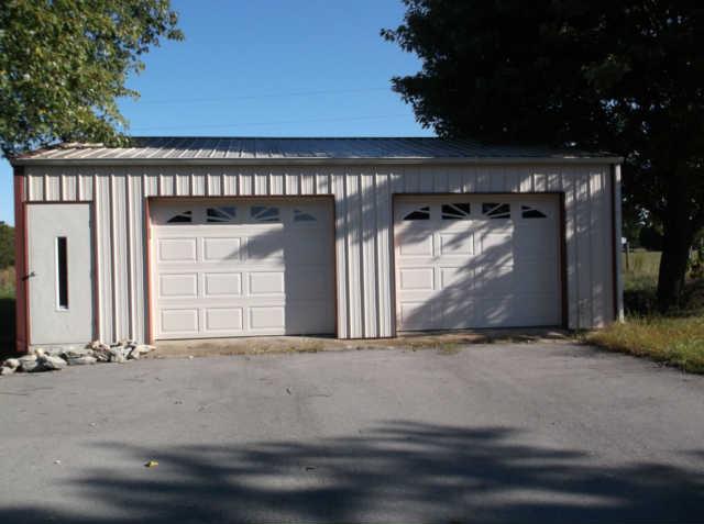 265 Dixon Road Lafayette, TN 37083 - Photo 3 of 9