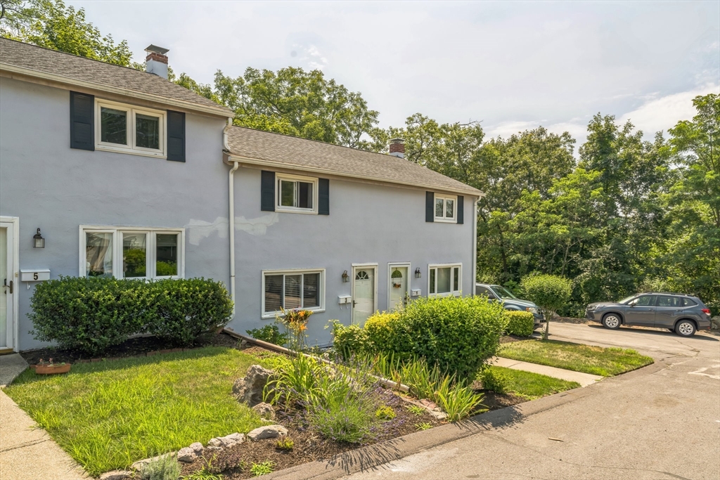 3 Lewis Farm Road, Unit 3 Dedham, MA 02026 - Photo 3 of 19 Gallery Image 3