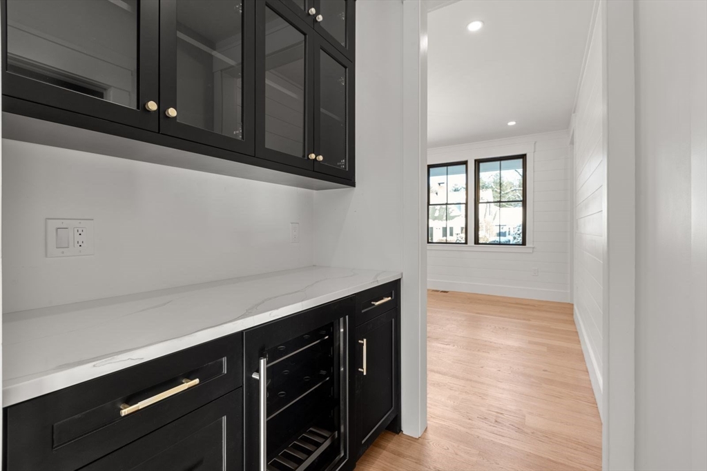 12 Oakley Road Dover, MA 02030 - Photo 13 of 42 Gallery Image 13