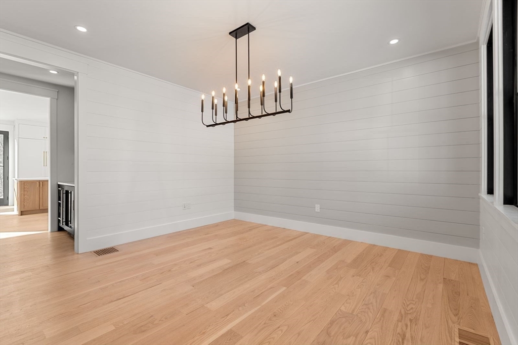12 Oakley Road Dover, MA 02030 - Photo 14 of 42 Gallery Image 14