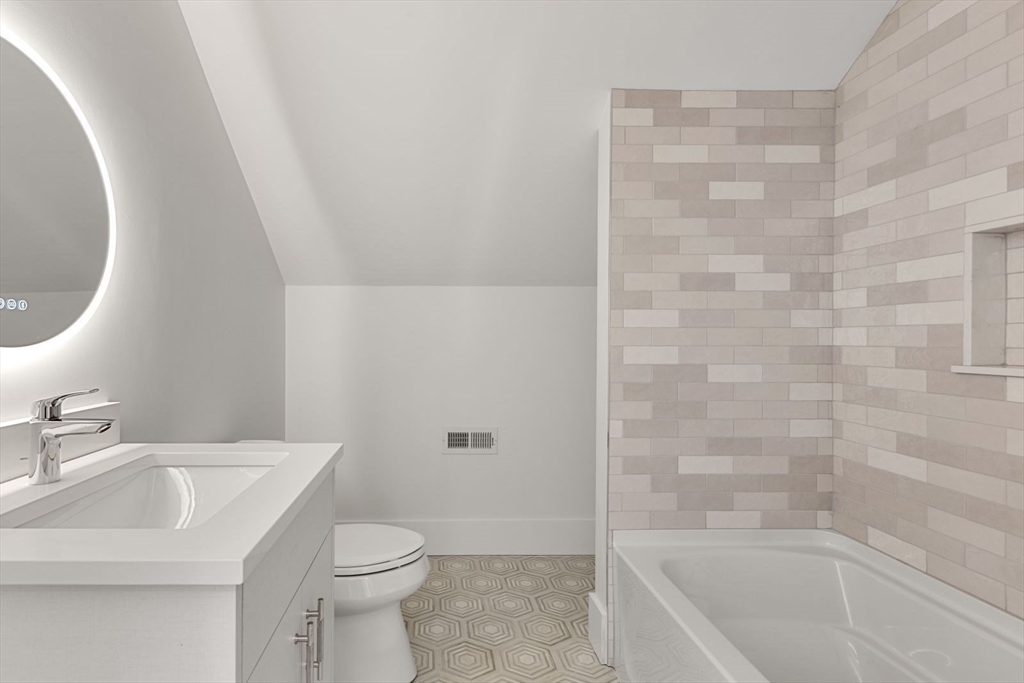 12 Oakley Road Dover, MA 02030 - Photo 34 of 42 Gallery Image 34