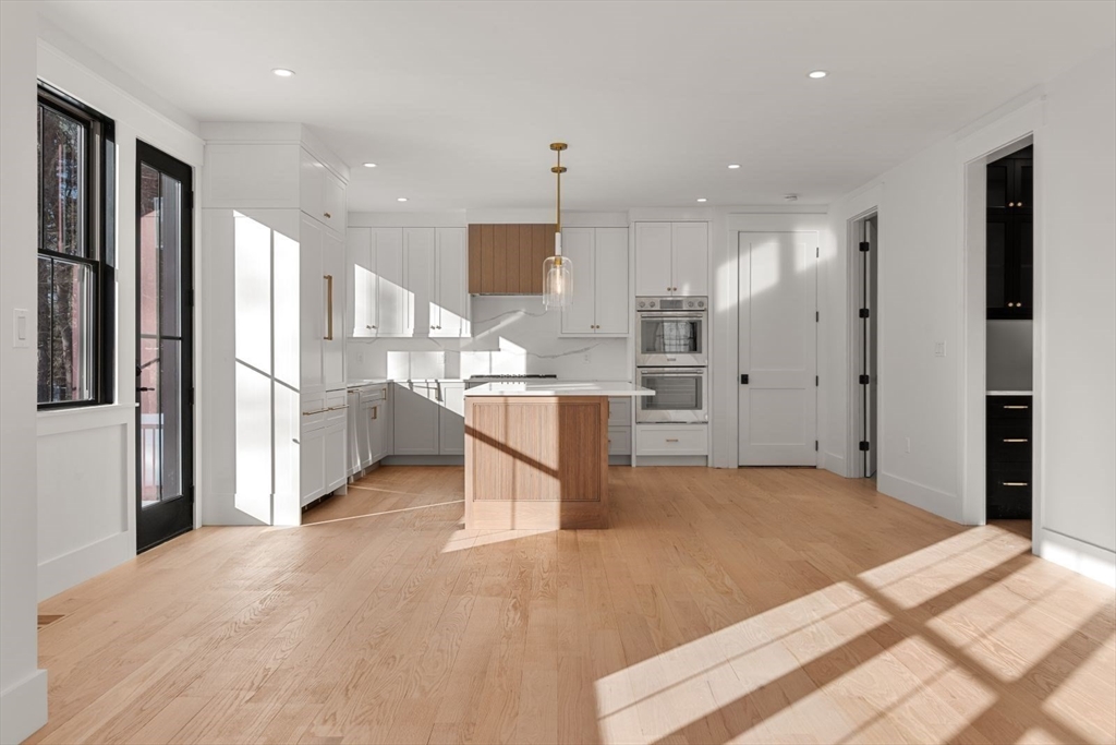 12 Oakley Road Dover, MA 02030 - Photo 4 of 42 Gallery Image 4