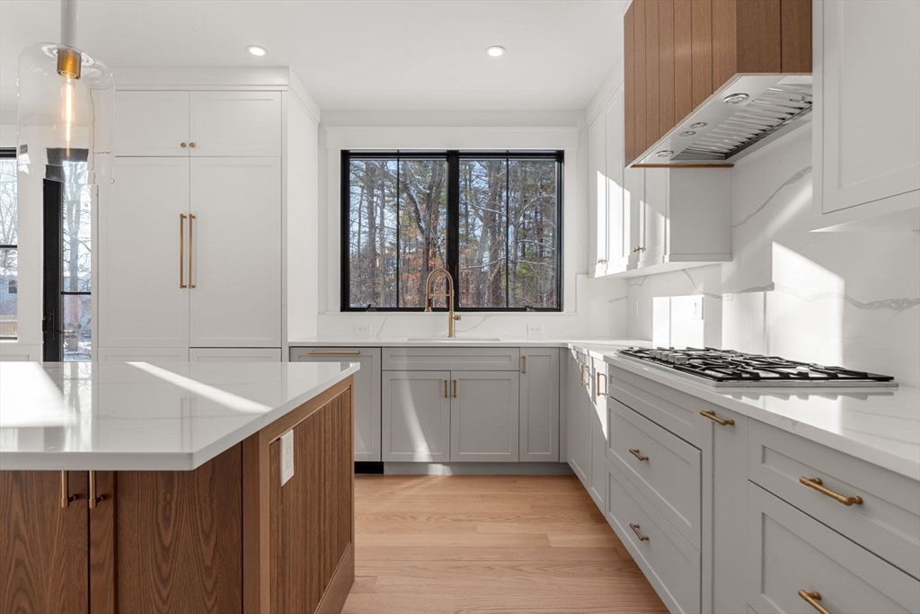 12 Oakley Road Dover, MA 02030 - Photo 9 of 42 Gallery Image 9