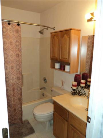 148 Pepper Ridge Circle Antioch, TN 37013 - Photo 8 of 11 Upstair Bath