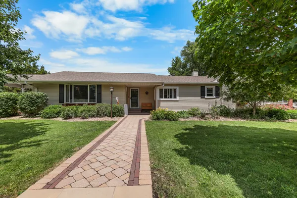 $249,900 | 412 South 5th Avenue, Streator, IL 61364