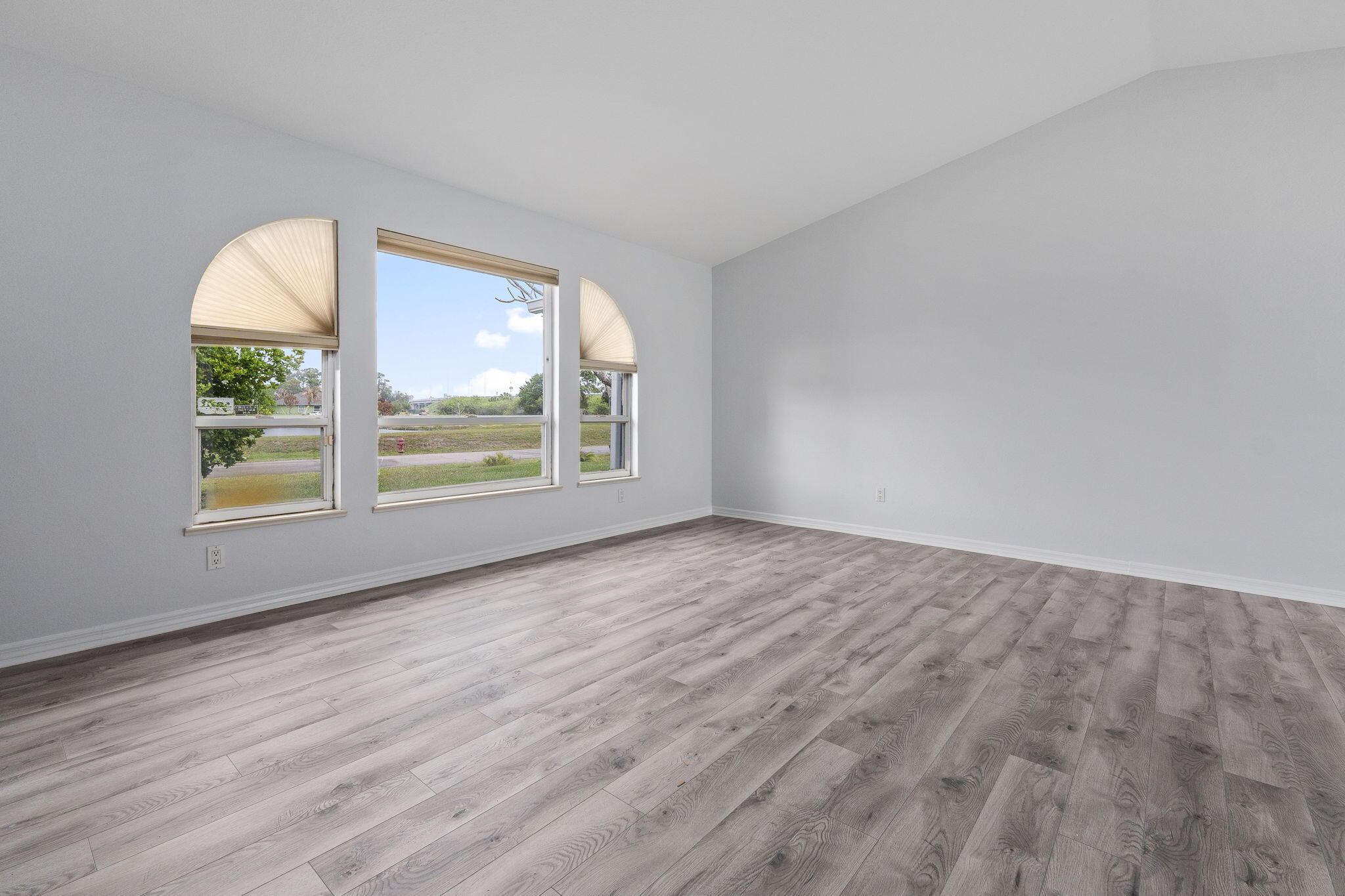 2452 Southwest Fair Isle Road Port St. Lucie, FL 34987 - Photo 14 of 52 15-web-or-mls-DSC04236