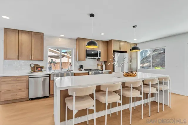 $946,000 | 2182 Farrington Drive, El Cajon, CA 92020