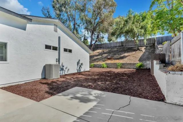 $946,000 | 2182 Farrington Drive, El Cajon, CA 92020