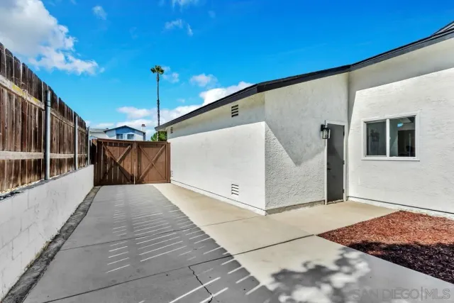 $946,000 | 2182 Farrington Drive, El Cajon, CA 92020