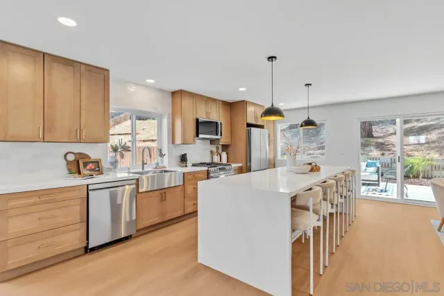 $946,000 | 2182 Farrington Drive, El Cajon, CA 92020