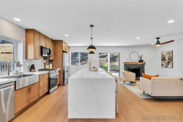 $946,000 | 2182 Farrington Drive, El Cajon, CA 92020