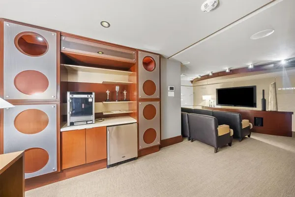 a view of living room with washer and dryer