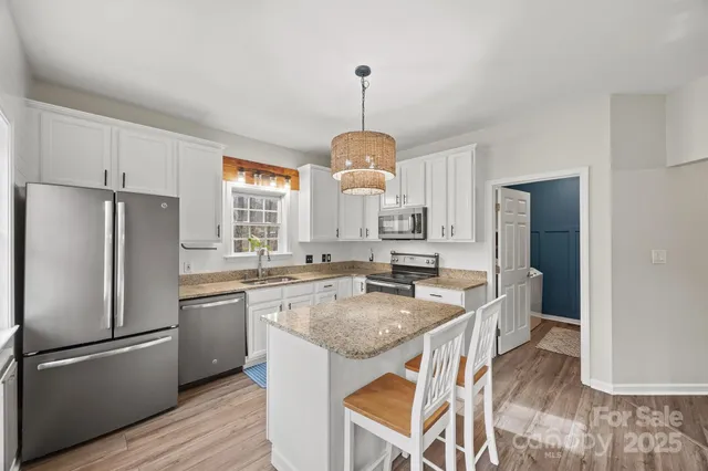 $460,000 | 25058 Timberlake Drive, Tega Cay, SC 29708