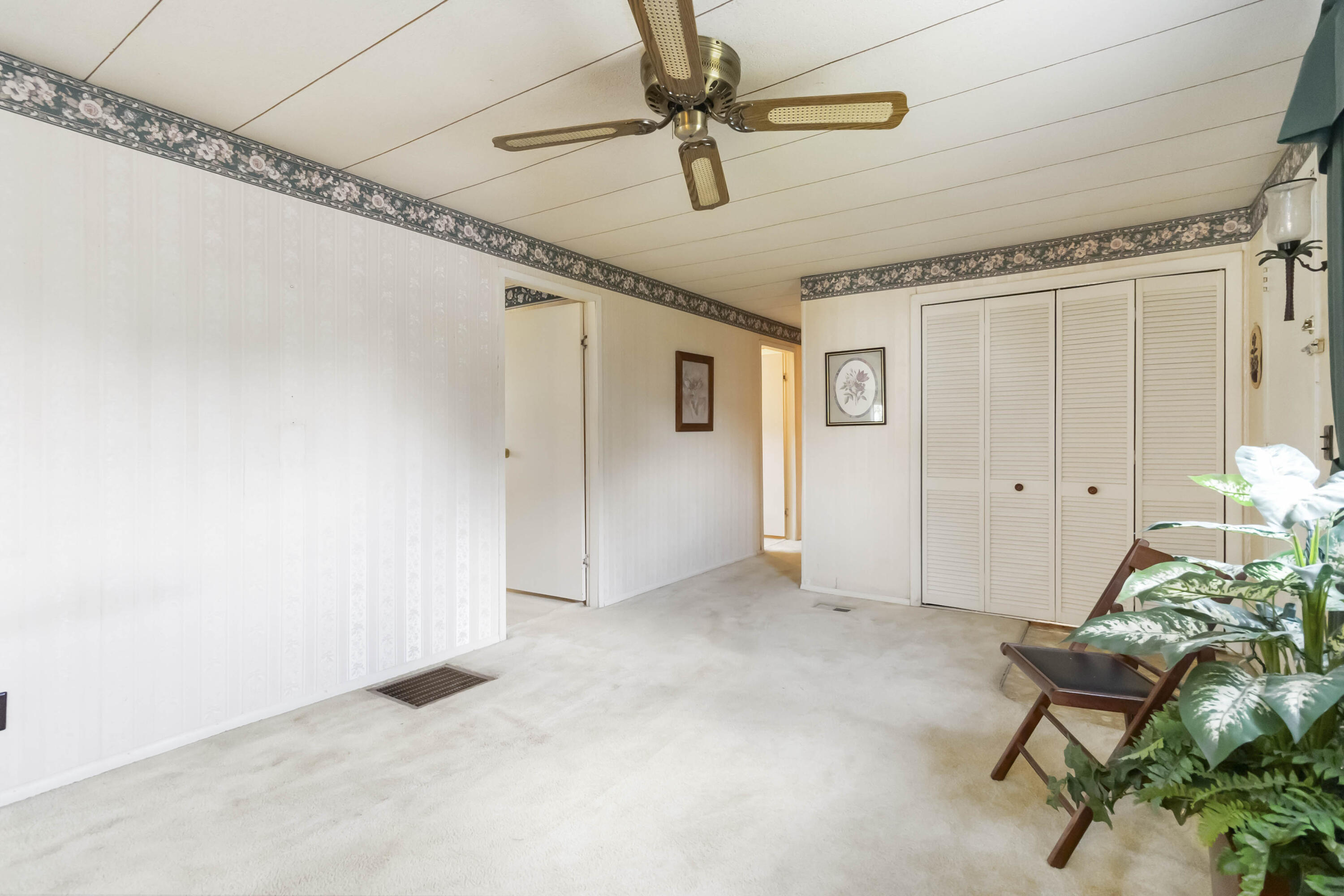 445 Flint Road Waco, KY 40385 - Photo 17 of 34 015