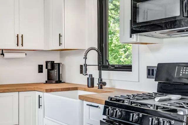 $899,900 | 39 Pratt Lane, Danforth, ME 04424